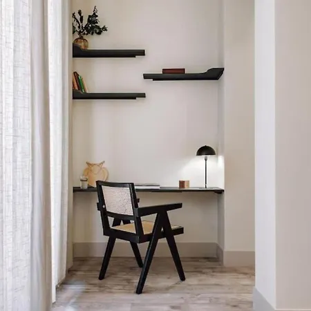 דירה Matadi - One Bedroom And Terrace In Eixample Esquerra ברצלונה