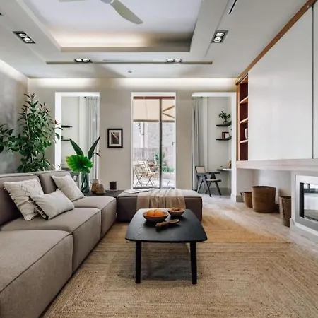 Matadi - One Bedroom And Terrace In Eixample Esquerra דירה